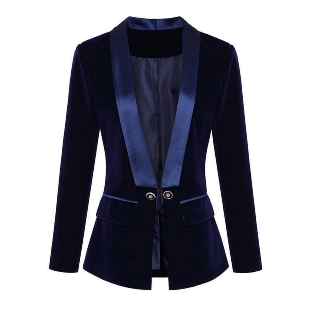 “Camille” Velvet slim fit blazer